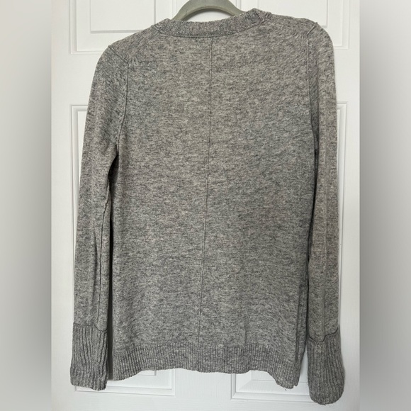 Banana Republic Sweater Cardigan Women’s Medium Gray Wool Cashmere Button Up - Picture 8 of 8